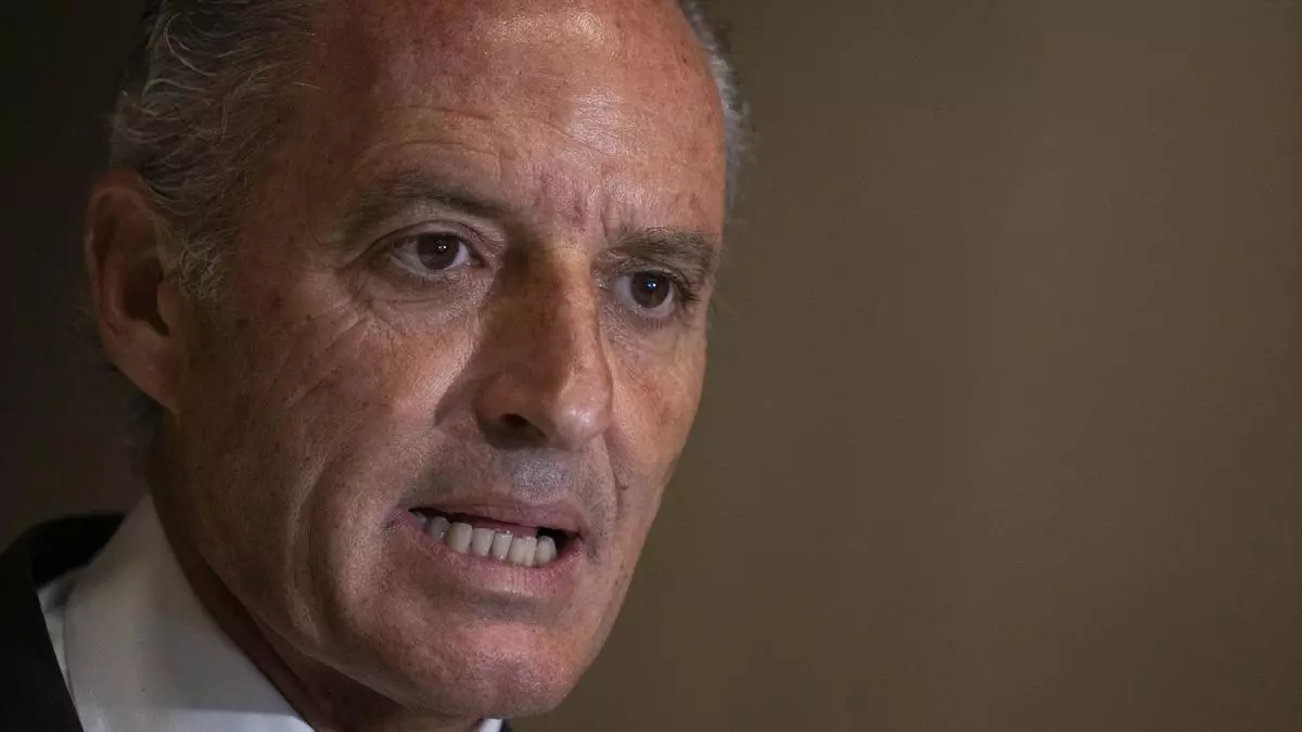 Camps descarta presidir el PP en la Comunidad Valenciana y avisa que "nunca" se presentaría al margen del partido