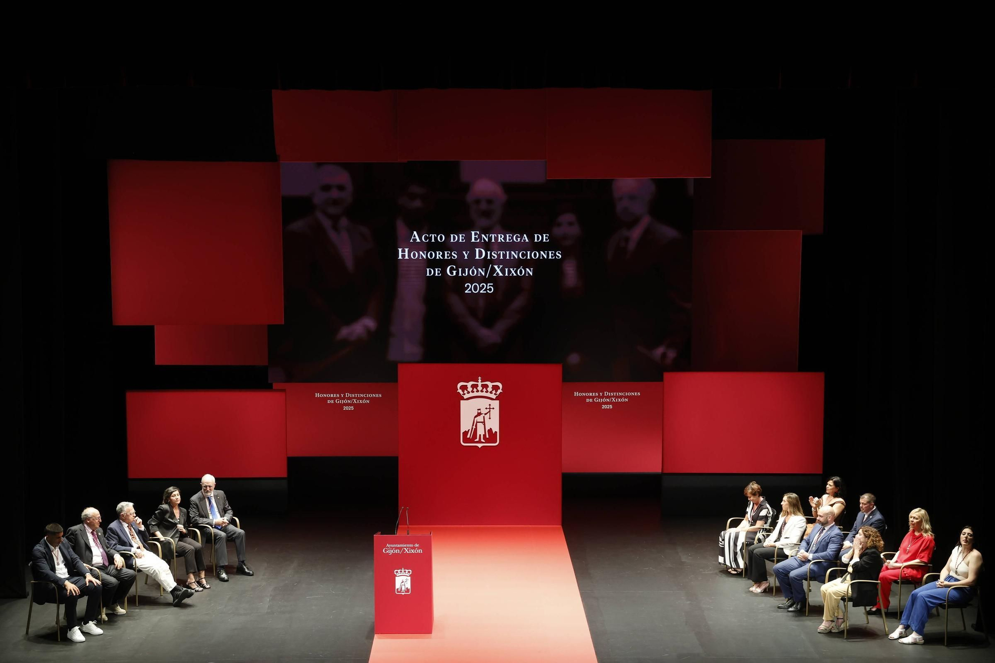 La entrega de medallas y distinciones de Gijón, en imágenes