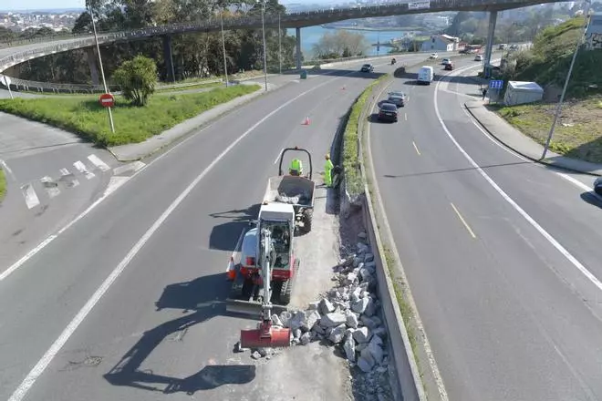 Arrancan los trabajos previos a la demolición del viaducto sobre A Pasaxe