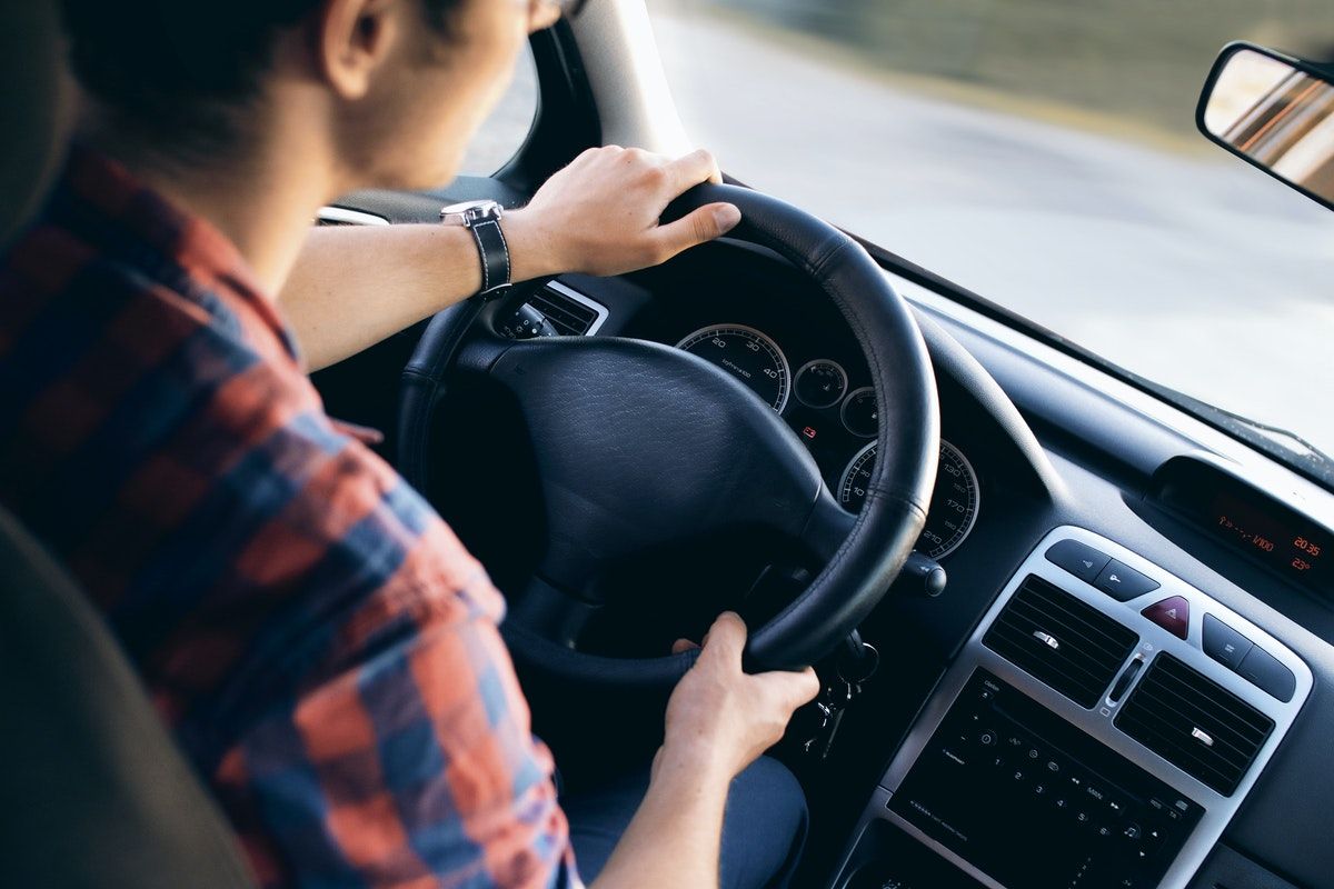 ¡Trucos para protegerse de la ola de calor en el coche!