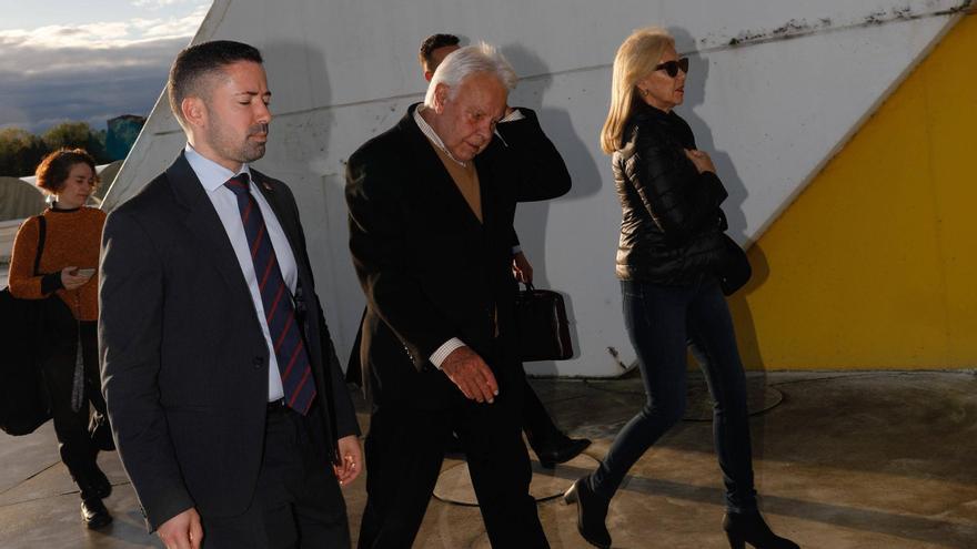 Felipe González vuelve a hablar de la amnistía en Avilés: &quot;No es un perdón; el perdón es el indulto&quot;