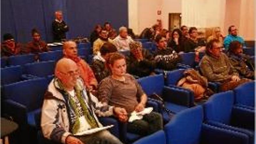 Un moment de la taula rodona celebrada ahir a la Casa de Cultura.