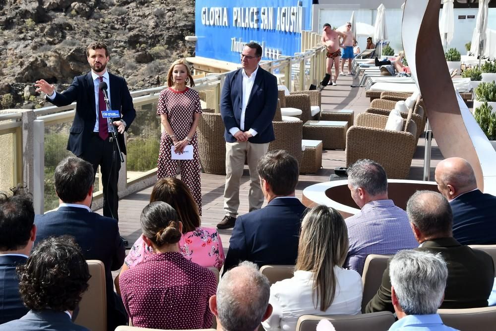 Encuentro de Pablo Casado (PP) con hoteleros en el sur de Gran Canaria