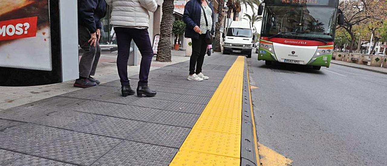 Una parada accesible de la avenida de la Libertad. |