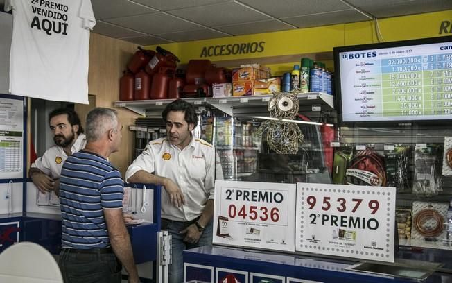 06/01/2017 SORTEOS LOTERIA DE EL NIÑO  administraciones de loteria  en la autpista sur  granadilla y estacion shell de guargacho que dieron décimos del segundo premio