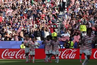 Estados Unidos fue mejor con once y con diez ante una flojísima Bosnia
