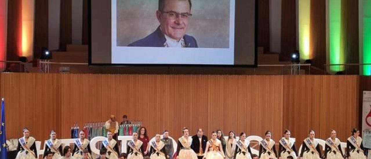 Momento del acto en que se recordó a Vicente Pérez en el Palau Reina Sofia de València.