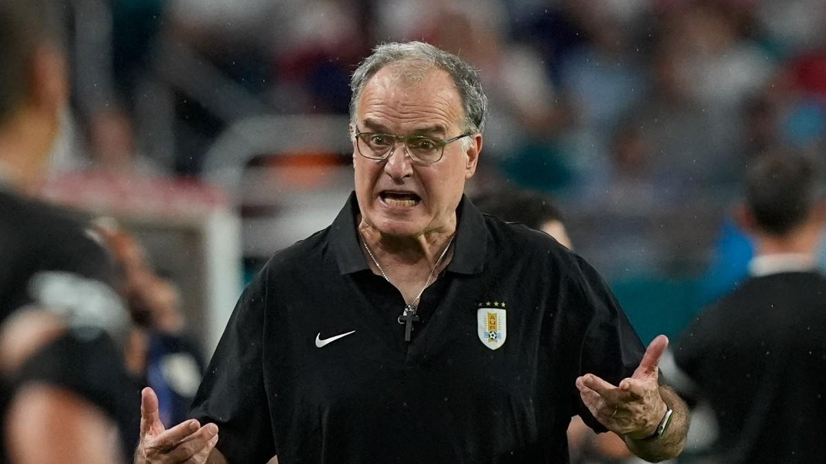 Marcelo Bielsa durante el partido ante Panama