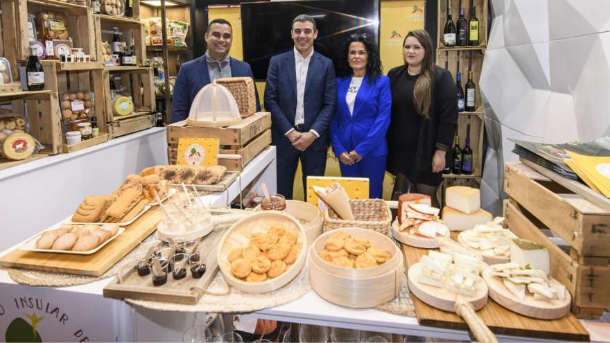 Productos canarios expuestos en el Salón Gourmet.