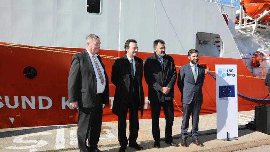 Presentado el barco gasinera construido por Armón en Gijón