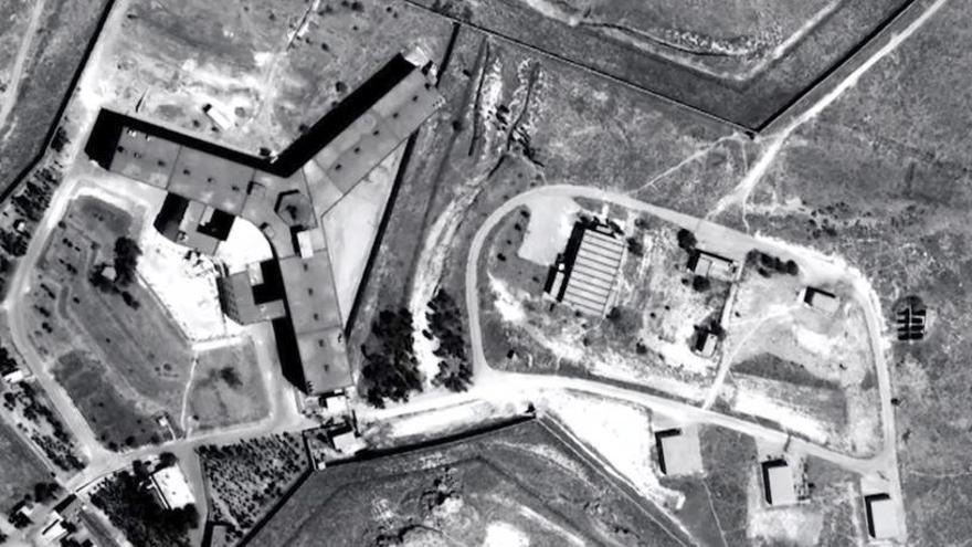 Vista aérea de la cárcel de Saidnaya facilitada por AI.