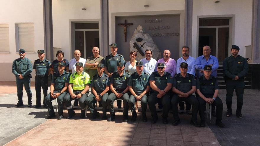 El coronel jefe de la Comandancia, Jesús Esteban, y la subdelegada María Gámez, en la presentación.