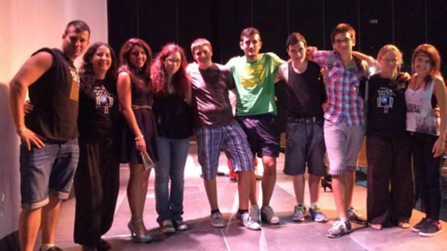 El Taller del IES Azud de Alfeitamí se lleva la muestra de teatro breve «Alicante a Escena»