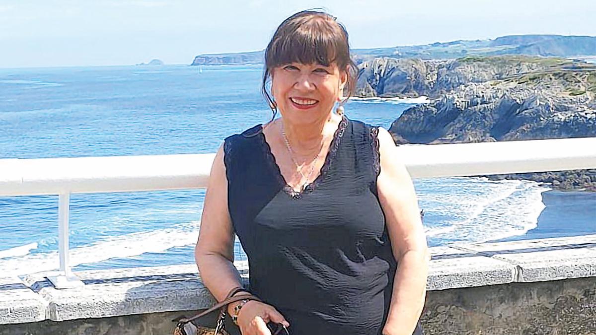 M.ª Esther García López.