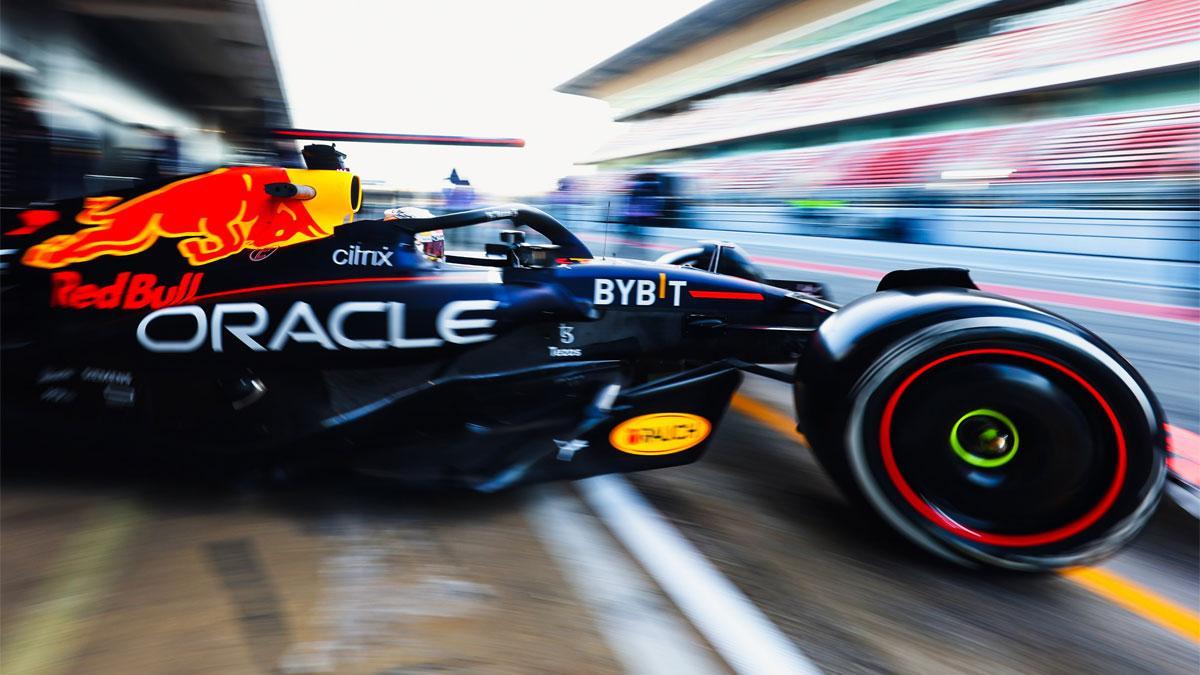 El campeón Max Verstappen, con su nuevo Reb Bull RB18 en los test de pretemporada