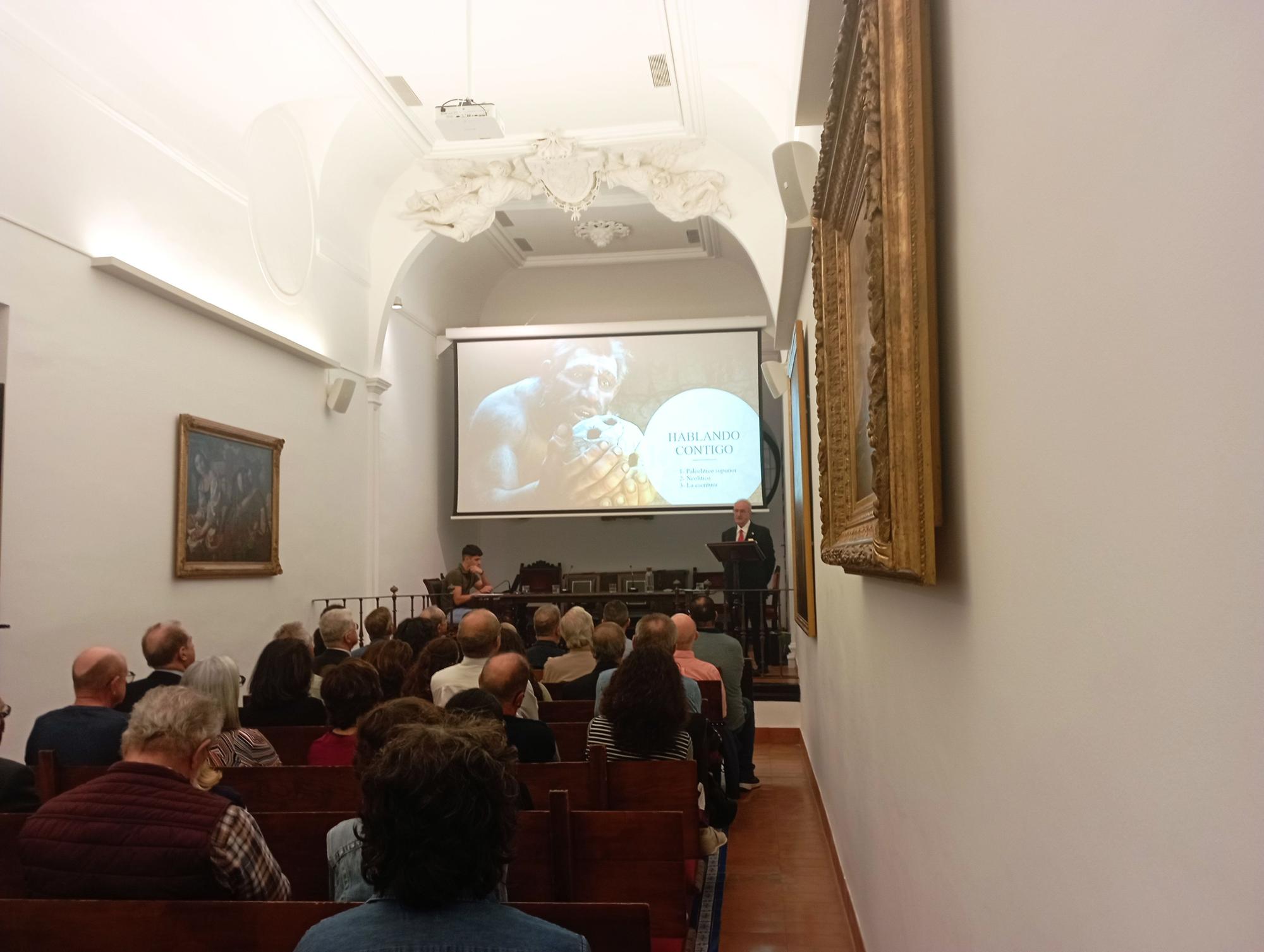 Conferencia de Juan Manuel Muñoz Gambero el pasado martes en la Sociedad Económica de Amigos del País.