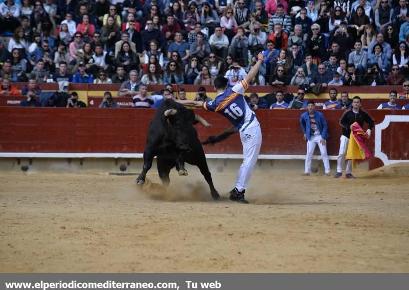 Los recortadores llenan la plaza de Castellón