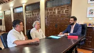 Plasencia Con Vida aborda con el alcalde la avenida Martín Palomino, el tren y el futuro Consorcio de Patrimonio