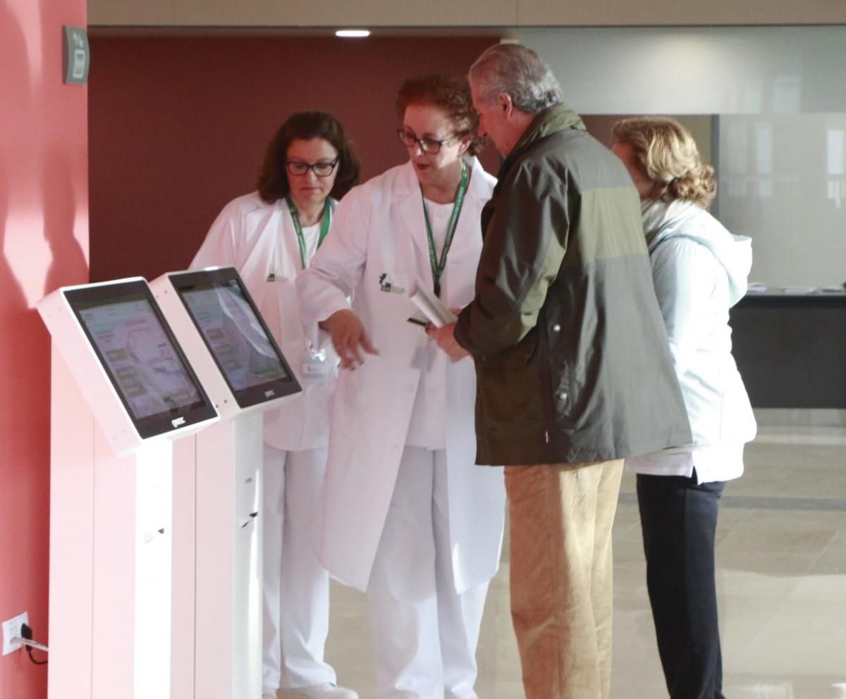 Las imágenes del primer día del Hospital Universitario de Cáceres