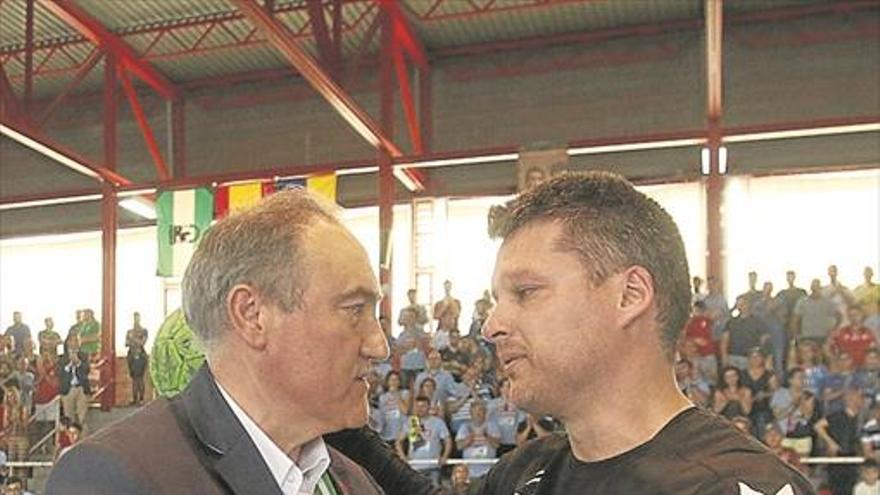 El Zumosol ARS ficha a Marco Krimer y despide con honores a Manu López