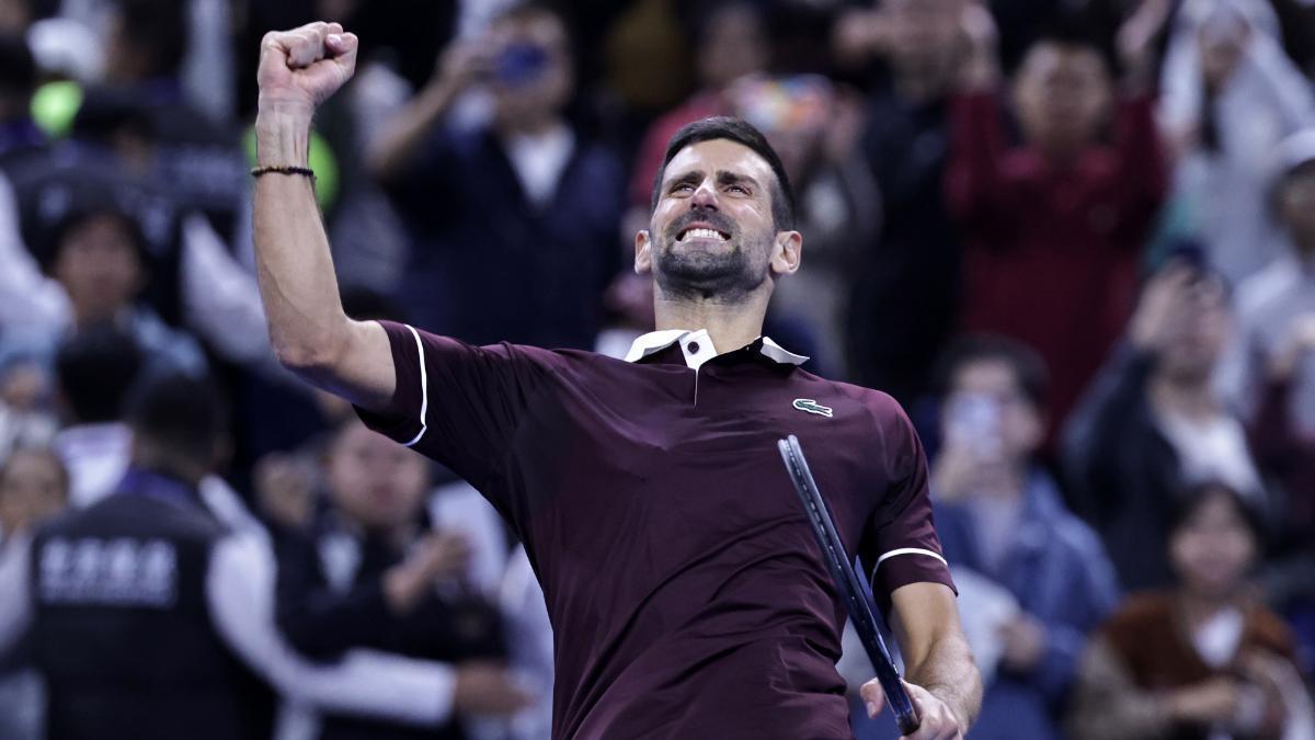 Djokovic superó a Zverev en Pekín