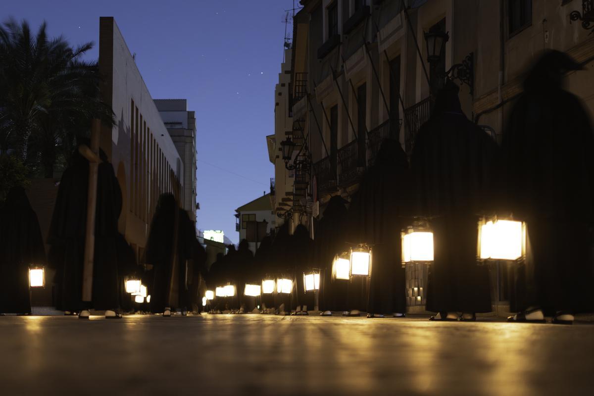 Orihuela se sume en el silencio Orihuela se sume en el silencio