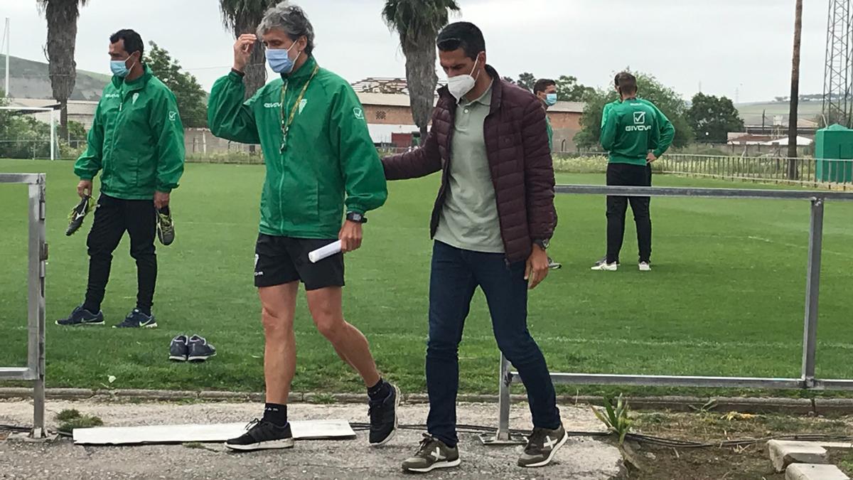 Pablo Alfaro y Juanito, este lunes, en la Ciudad Deportiva.