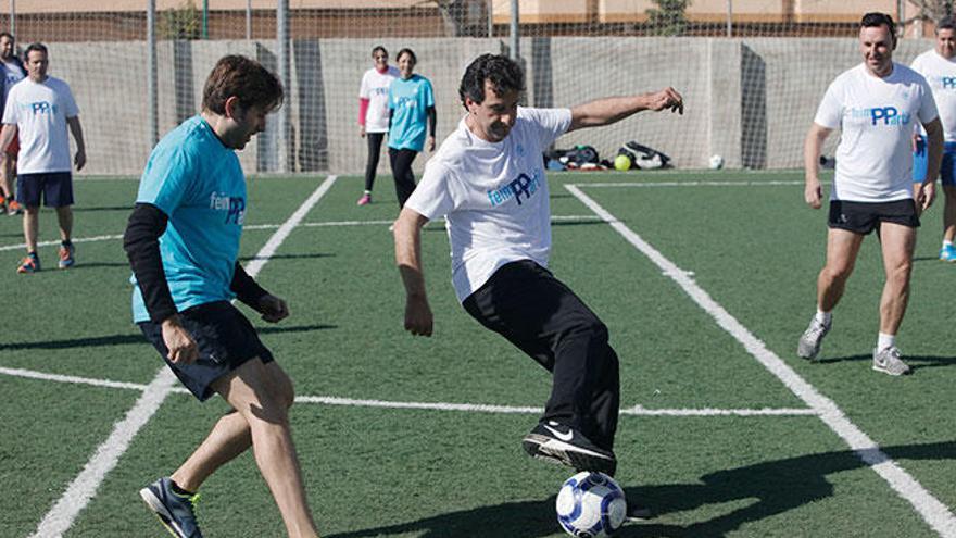 Biel Company ha participado hoy en un acto en el campo de fútbol del Ferriolense.