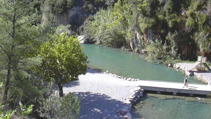 Un hombre de 70 años muere ahogado en las piscinas naturales de Montanejos