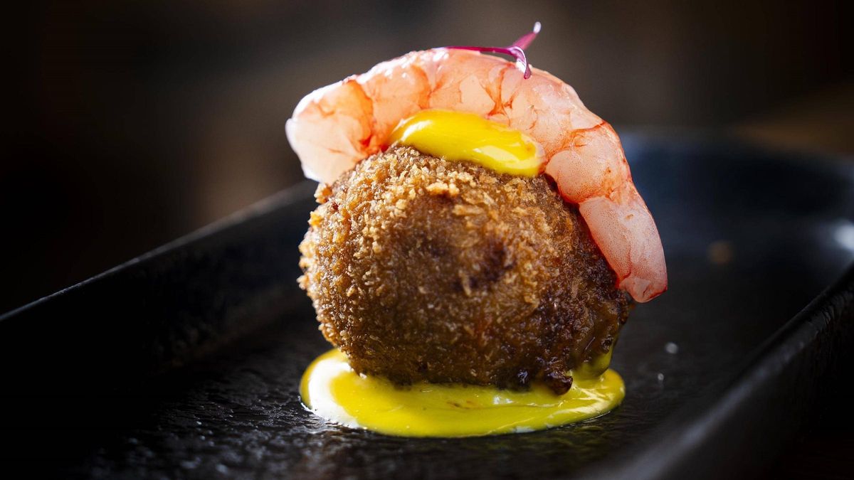 La croqueta de 'suquet' de gamba de Intrèpid.