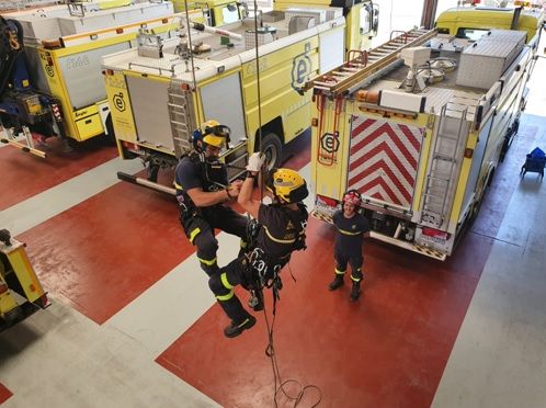 Curso de prevención en altura para bomberos de Gran Canaria