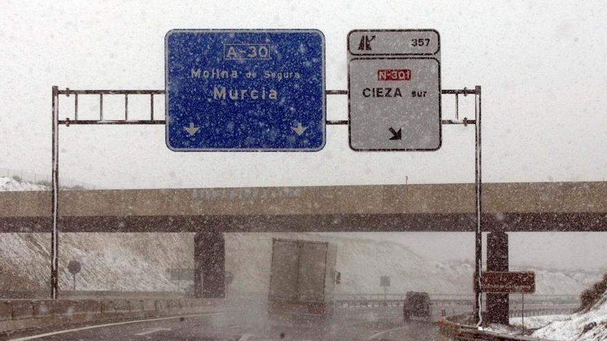 Las carreteras del Estado en Murcia, preparadas para afrontar el temporal de frío