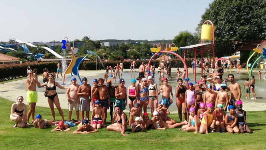 El grupo en el Aquapark de Cerceda. |