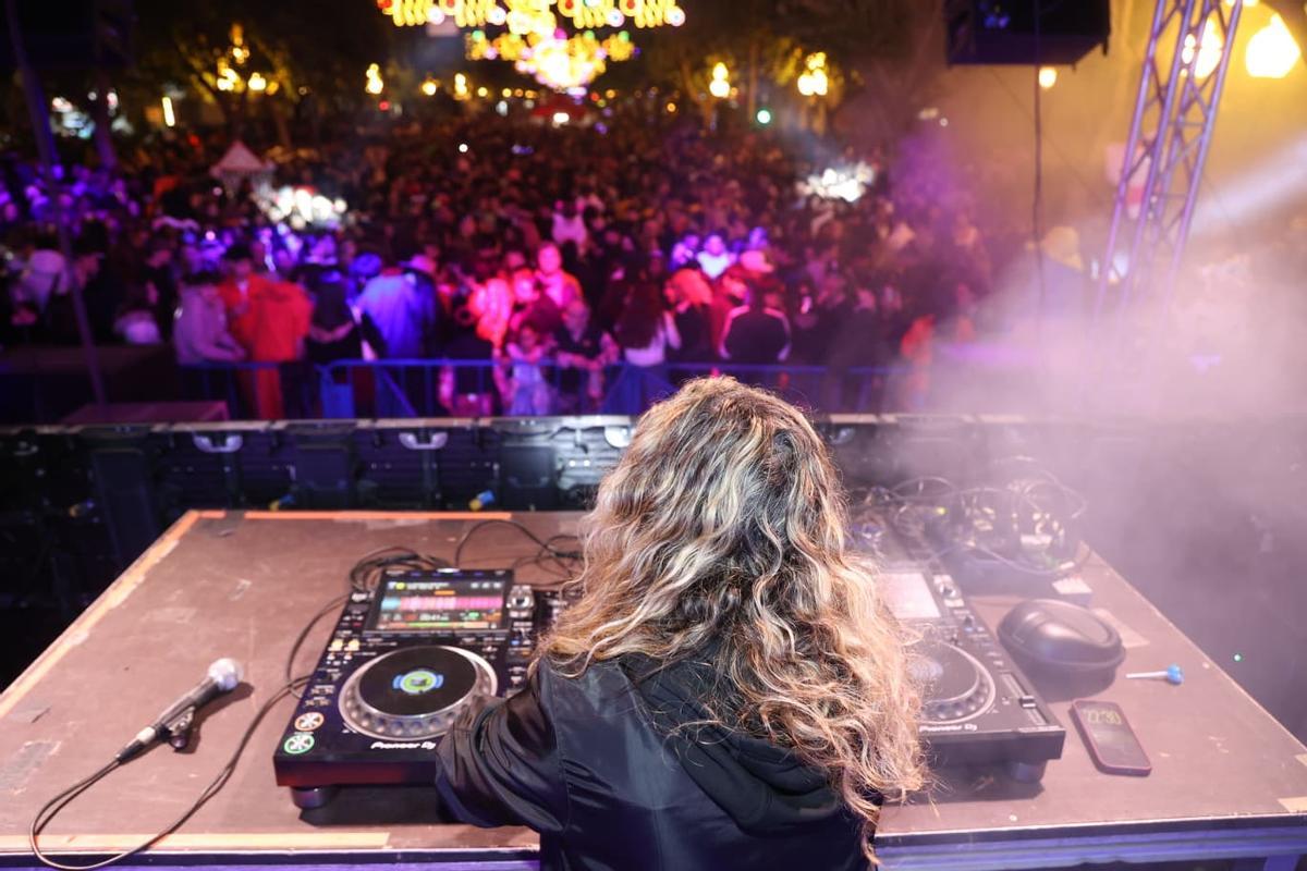 Viernes Ramblero: un Carnaval atípico llena las calles de Alicante