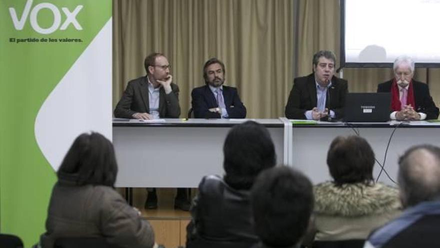 Vox trata de pescar en Xàtiva «votantes olvidados» por el PP
