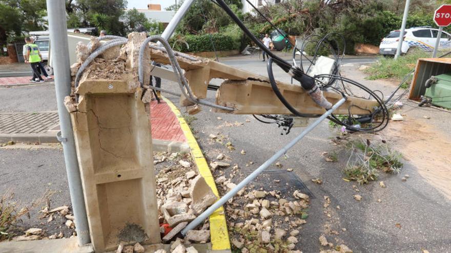 Cortes de luz hoy en Sant Antoni para poder talar los árboles dañados por la tormenta