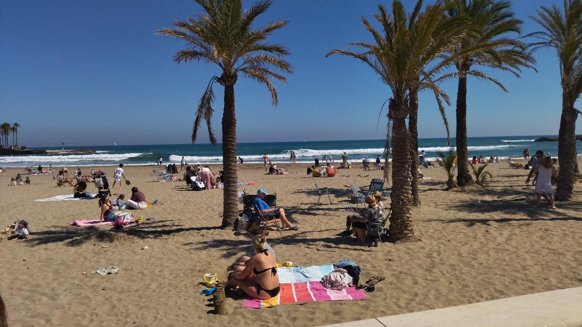 La playa del Arenal de Xàbia, en una imagen tomada en Pascua