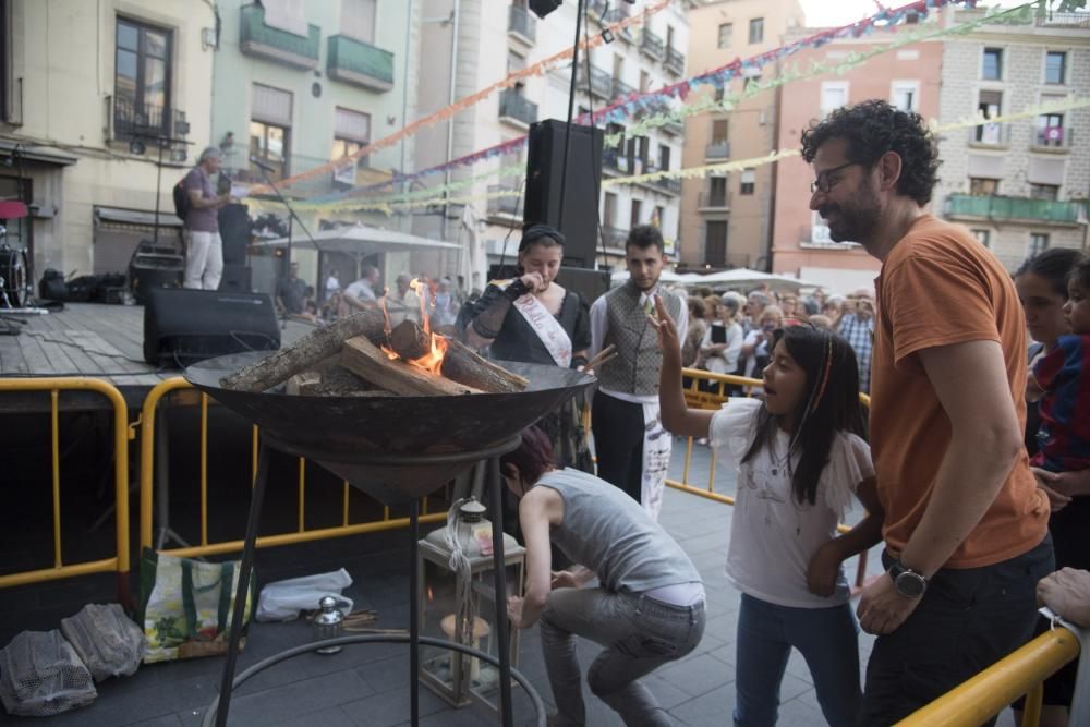 Una Flama del Canigó reivindicativa encén la fogue