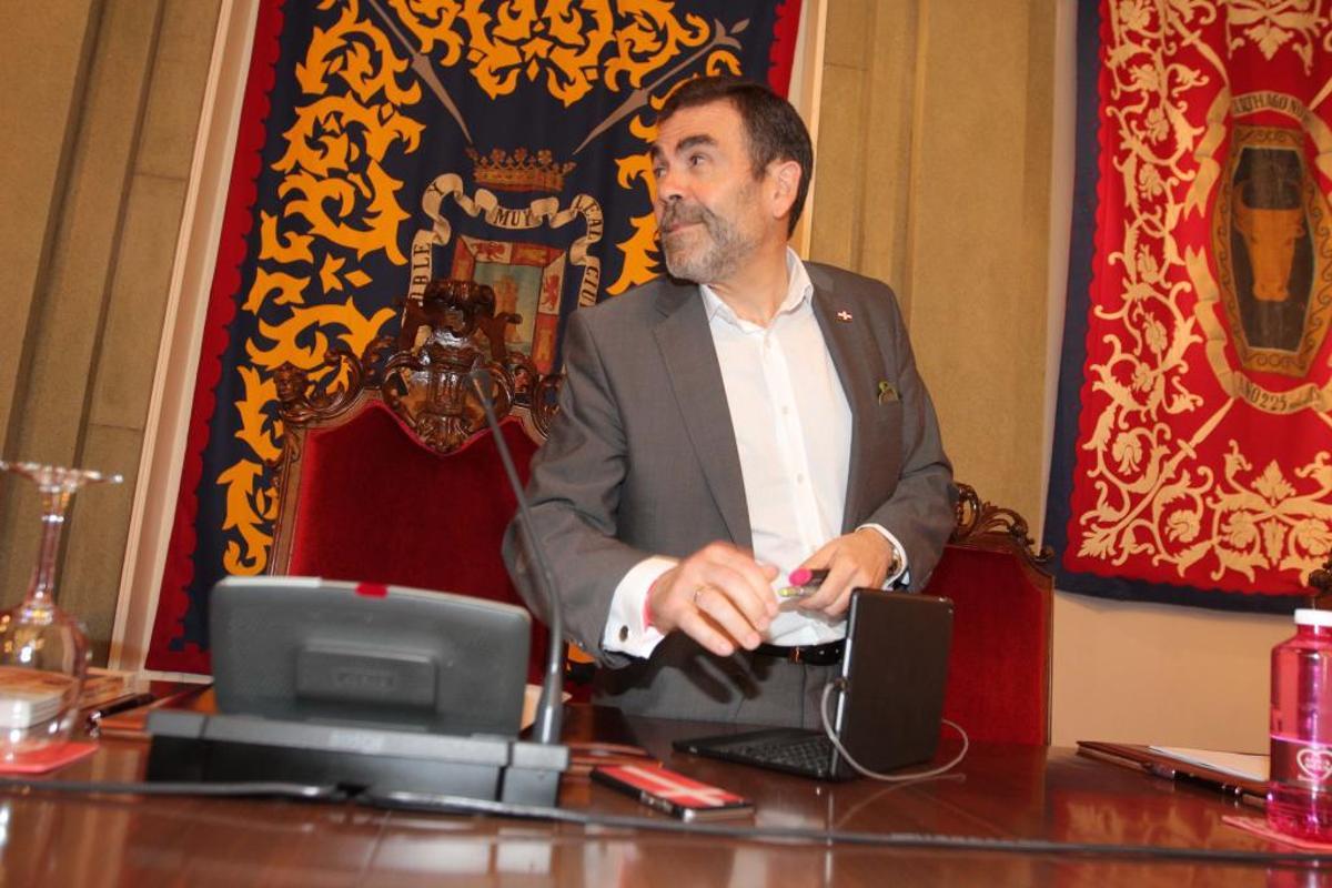 Investigan al alcalde de Cartagena por cuatro delitos en la compra del hotel Peninsular