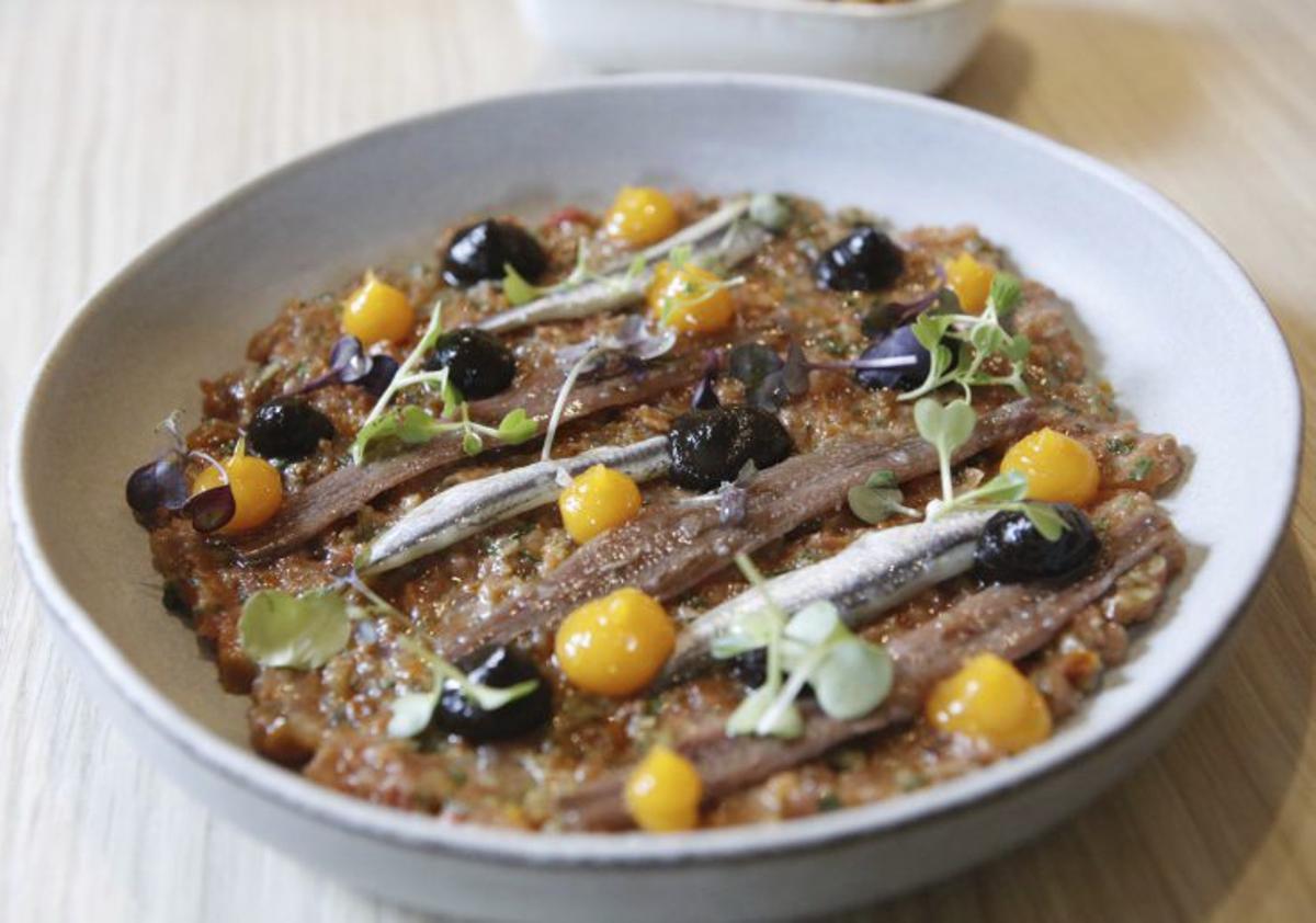 Kulinarische Entdeckung  am Platz des Fortschritts