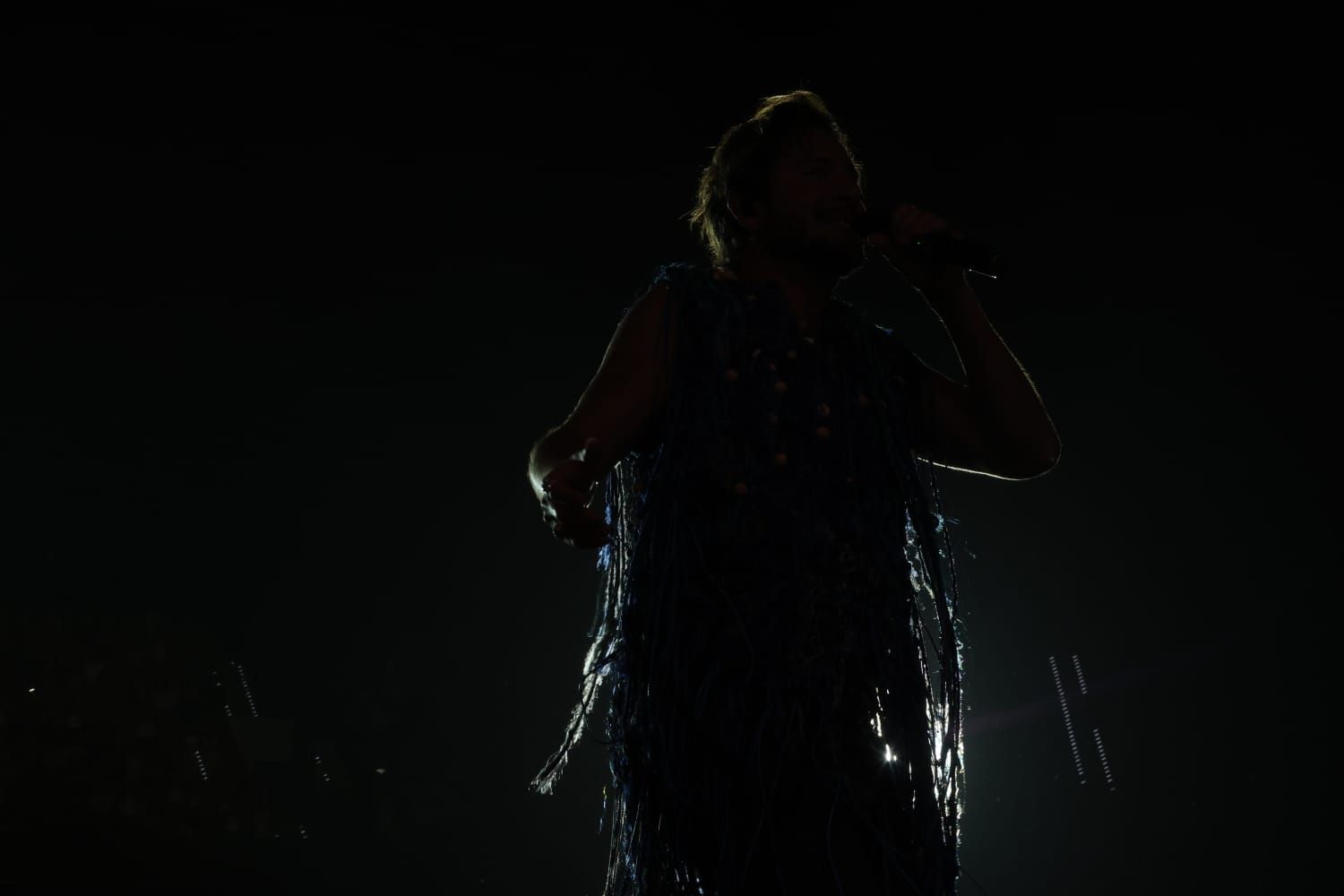 Manuel Carrasco arrebata en su concerto del Roig Arena: todas las imágenes