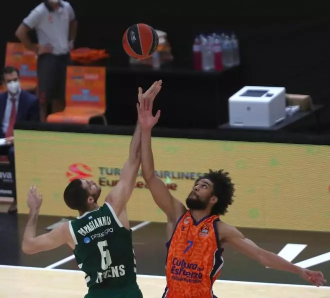 Partido de Euroliga entre el Valencia Basket y el Panathinaikos