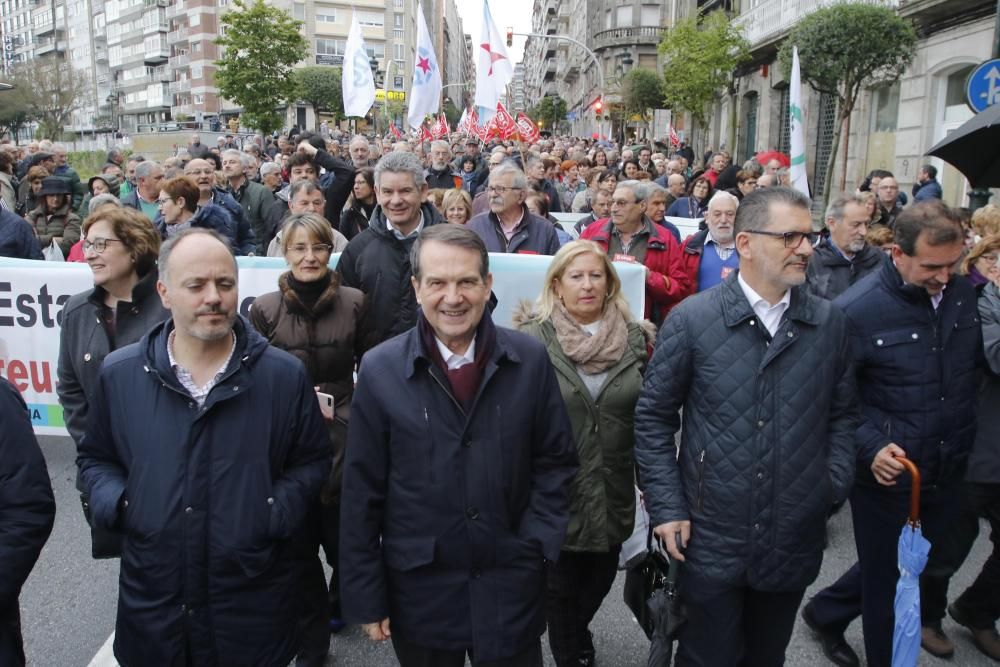 Miles de manifestantes piden una sanidad pública de calidad // Alba Villar