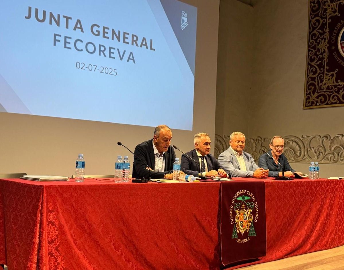 Un momento de la junta general de Fecoreva