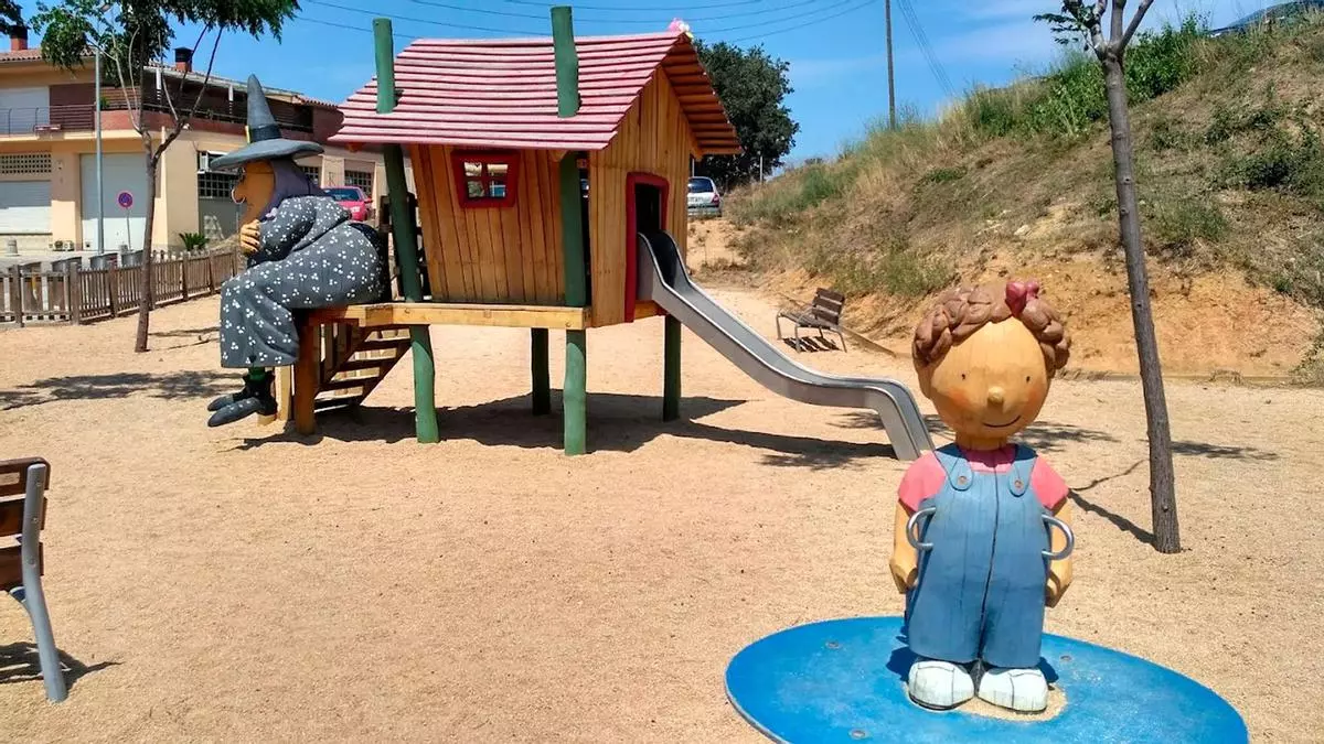 El pueblo a 45 minutos de Barcelona famoso por su parque de ‘Les tres bessones’