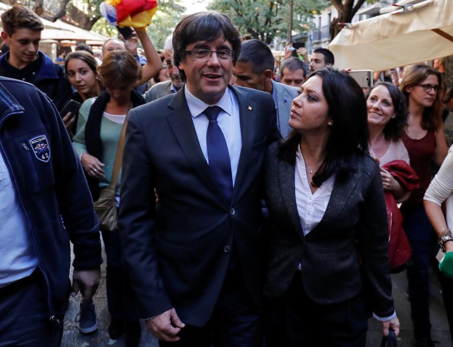 Así es Marcela Topor, la mujer de Puigdemont