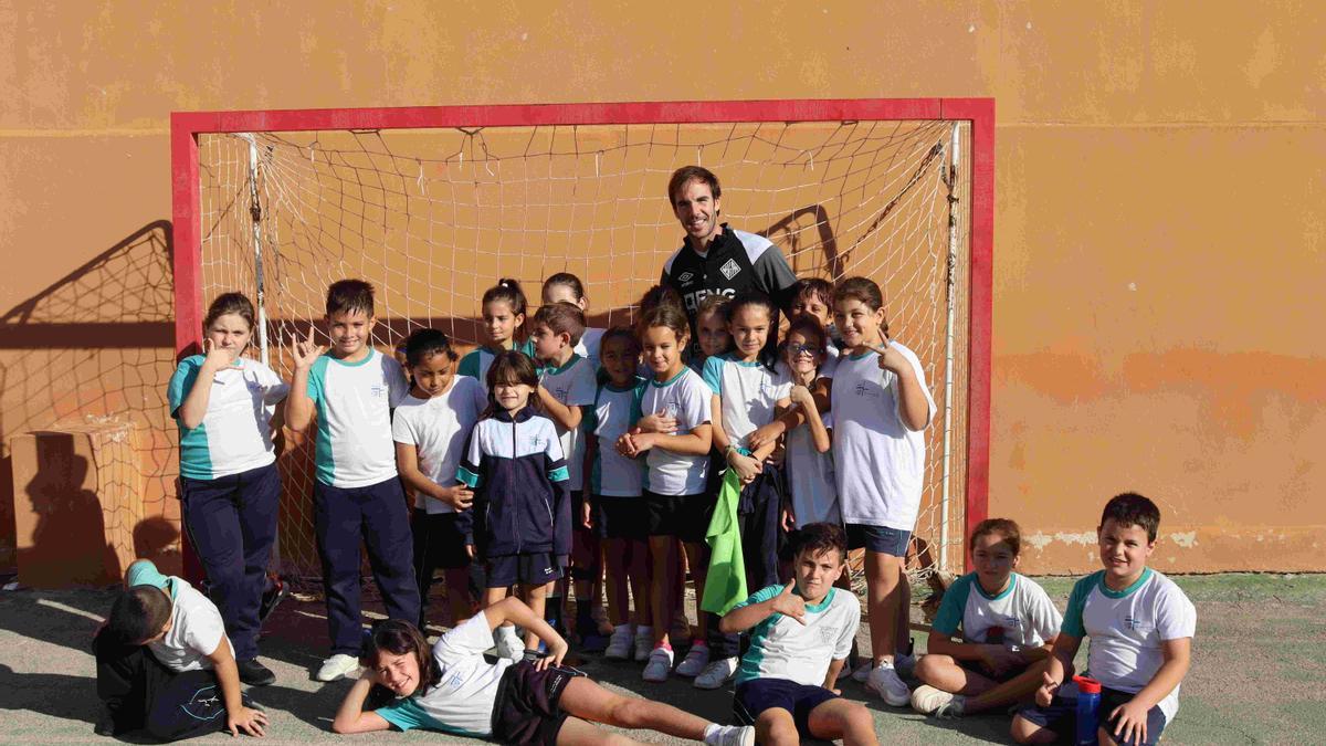 Carlos Barrón visitó el colegio Sant Vicenç de Paül, en Palma.