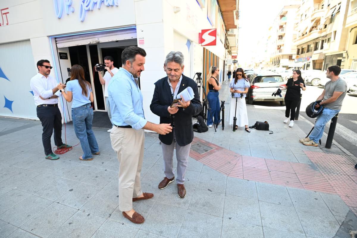 El alcalde presentó este jueves el plan para llenar de arbolado casi dos kilómetros de calles en Elche