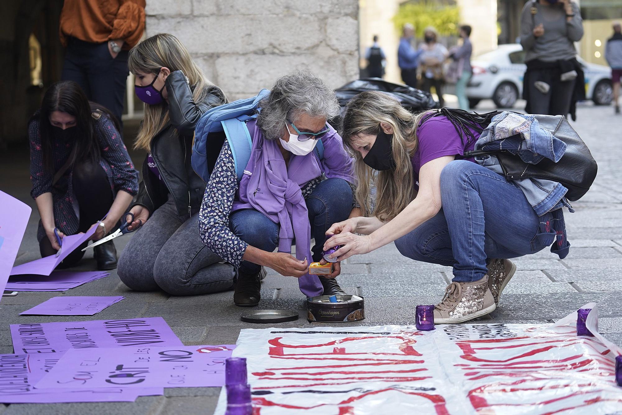 La Plataforma Feminista denuncia els feminicidis