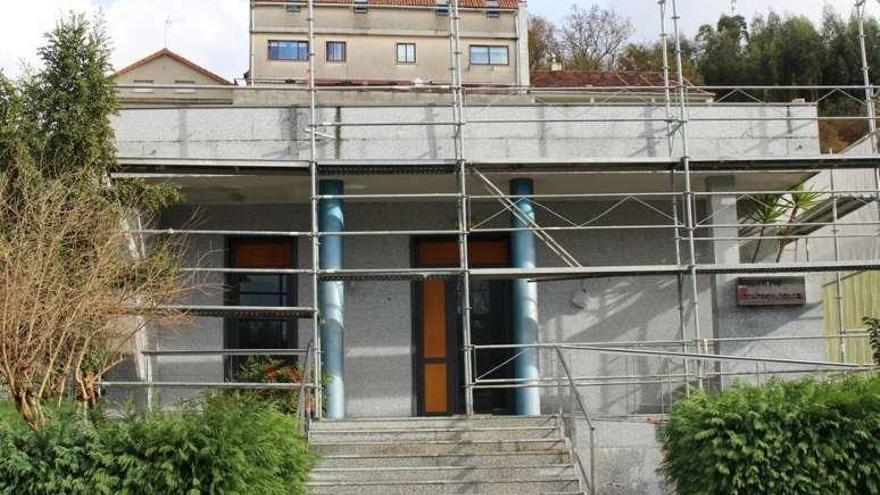 El tanatorio de Ponte Caldelas, en obras. // Fdv